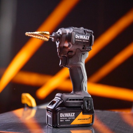 Акумулаторен ударен винтоверт DeWALT DCF86MP2T-QW McLaren, 2х5.0 Ah, зарядно и куфар