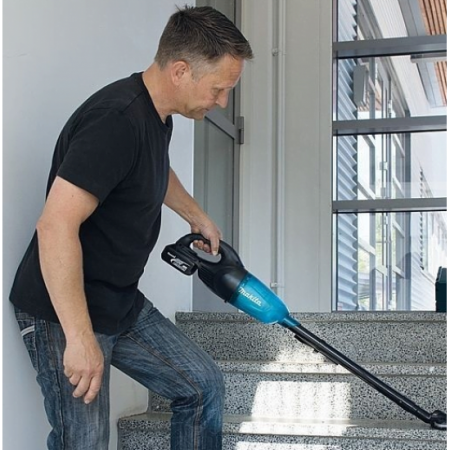 Акумулаторна прахосмукачка Makita DCL180ZB / 18 V, 1300 л/мин
