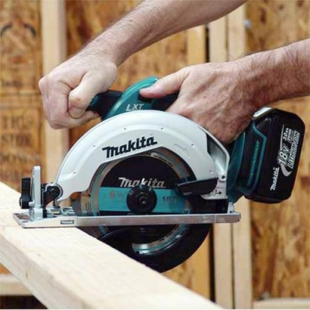 Акумулаторен циркулярен трион MAKITA DSS611Z, 165мм, 18V, без батерии и зарядно устройство
