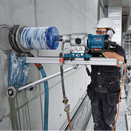 Бормашина Bosch диамантено-пробивна 3200 W, 0-1250 об./мин, GDB 350 WE
