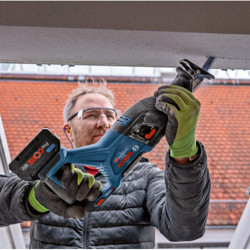 Саблен трион Bosch акумулаторен безчетков с 1 батерия и зарядно, 18 V, 5 Ah, 2900 хода/мин, 28 мм, GSA 185-Li - Акумулаторни саблени триони