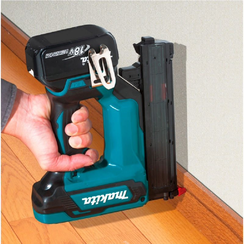 Акумулаторен такер Makita DFN350Z / 18 V, за гвоздеи 15-35 мм - Акумулаторни такери за пирони