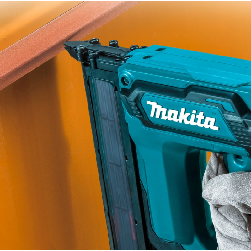 Акумулаторен такер Makita DFN350Z / 18 V, за гвоздеи 15-35 мм - Акумулаторни такери за пирони