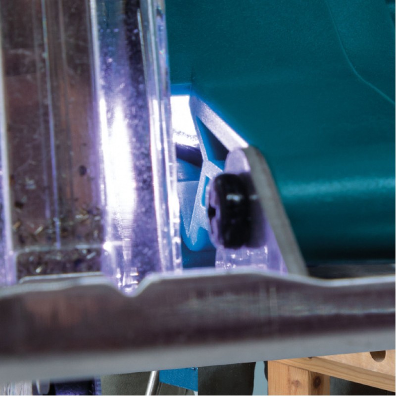 Ръчен циркуляр акумулаторен Makita DCS552Z, 18 V, O 136 мм, без батерия и зарядно - Национална промоция Makita