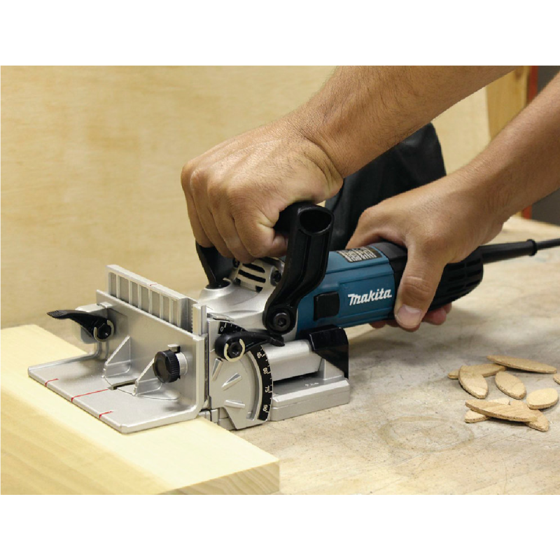 Нут фреза Makita PJ7000J /701 W/ - Национална промоция Makita
