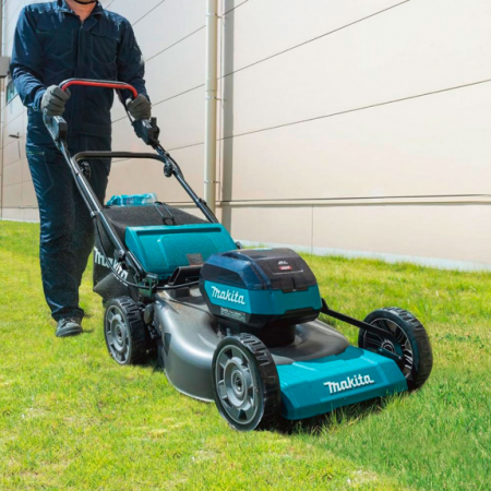 Акумулаторна косачка MAKITA LM004GZ, XGT, 40 V, 43 см, с мулчиране, без батерия и зарядно