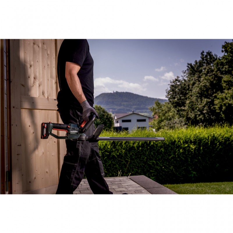 Акумулаторен храсторез METABO HS 18, 601718500, 18 V, 55 см, с батерия 2х2 Ah и зарядно SC 30 - Акумулаторни храсторези