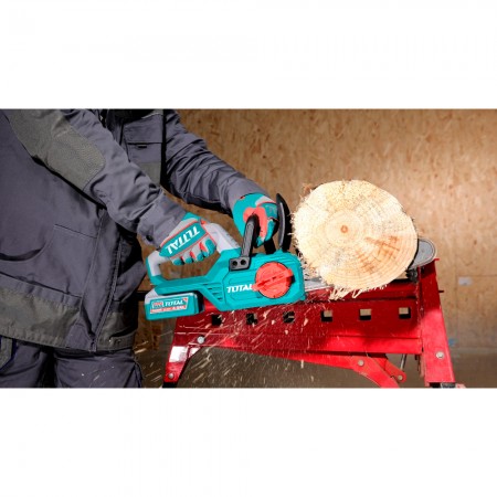 Акумулаторен верижен трион TOTAL, 20 V, 12" (30 cm), безчетков, 2 × 4 Ah, TL IND TGSLI201262E