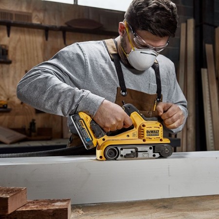 Акумулаторен лентов шлайф DeWALT DCW220N, 18 V, 533x75 мм, без батерия и зарядно