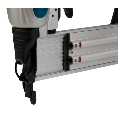 Пневматичен такер Makita AF506, 15-50 мм, 4.9-8.3 бара, с куфар